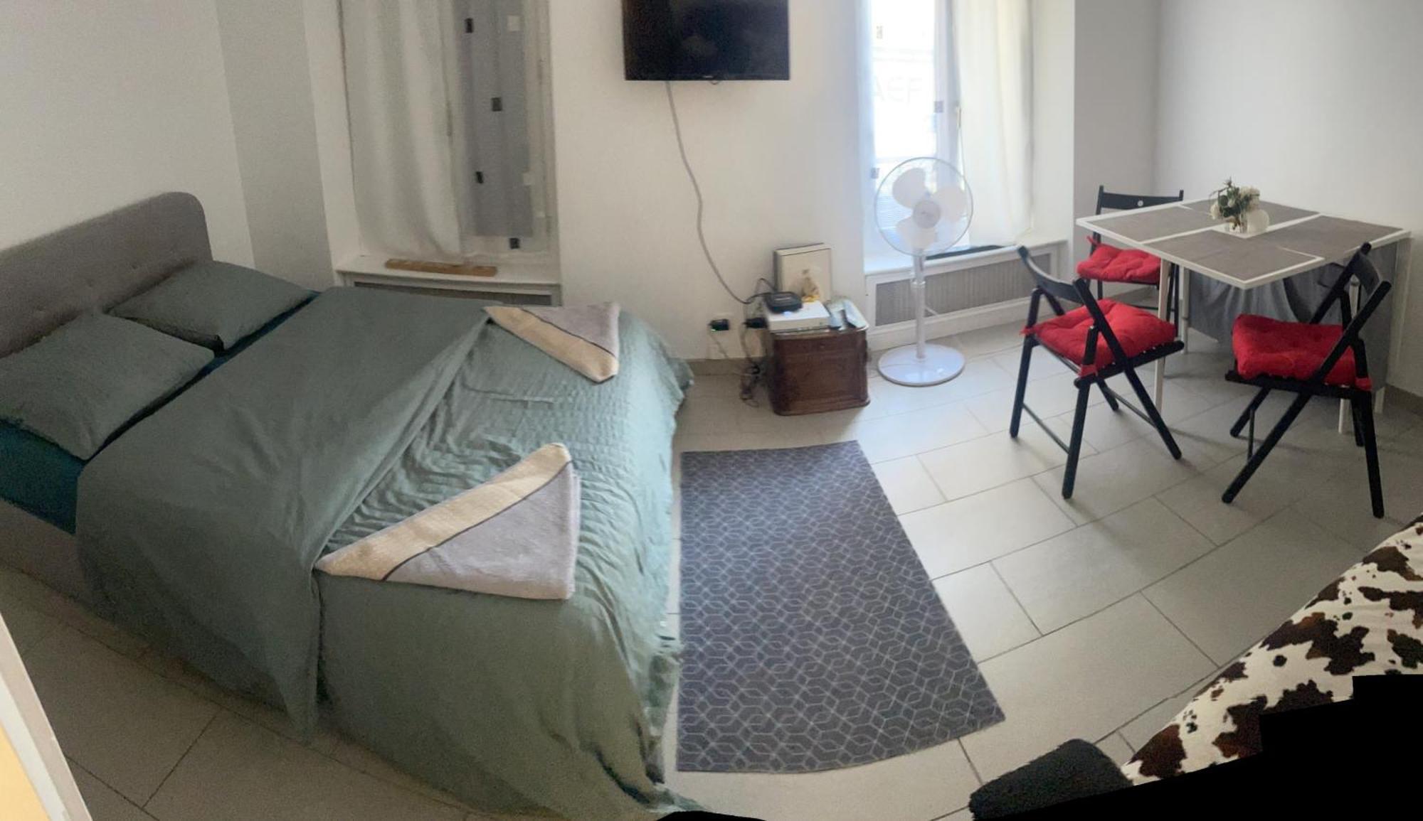 Appartement- Avec Terrasse *